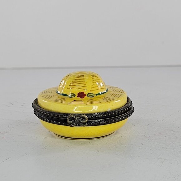 Straw Hat Themed Mini Hat Inside Porcelain Hinged Trinket Box Collectible - Picture 3 of 10